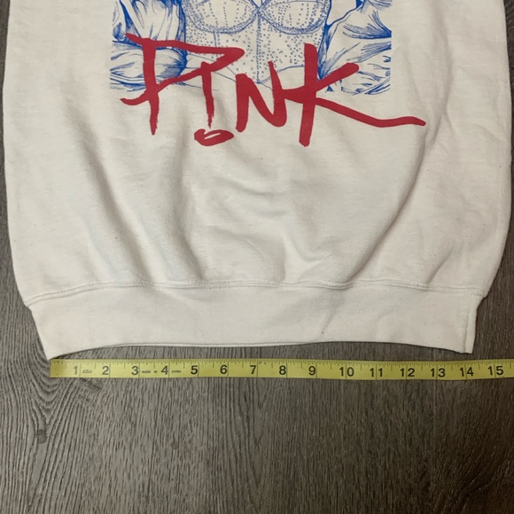 Pink / P!nk Beautiful Trauma World Tour Sweatshirt White Small Pop Vocal Music - Picture 9 of 10